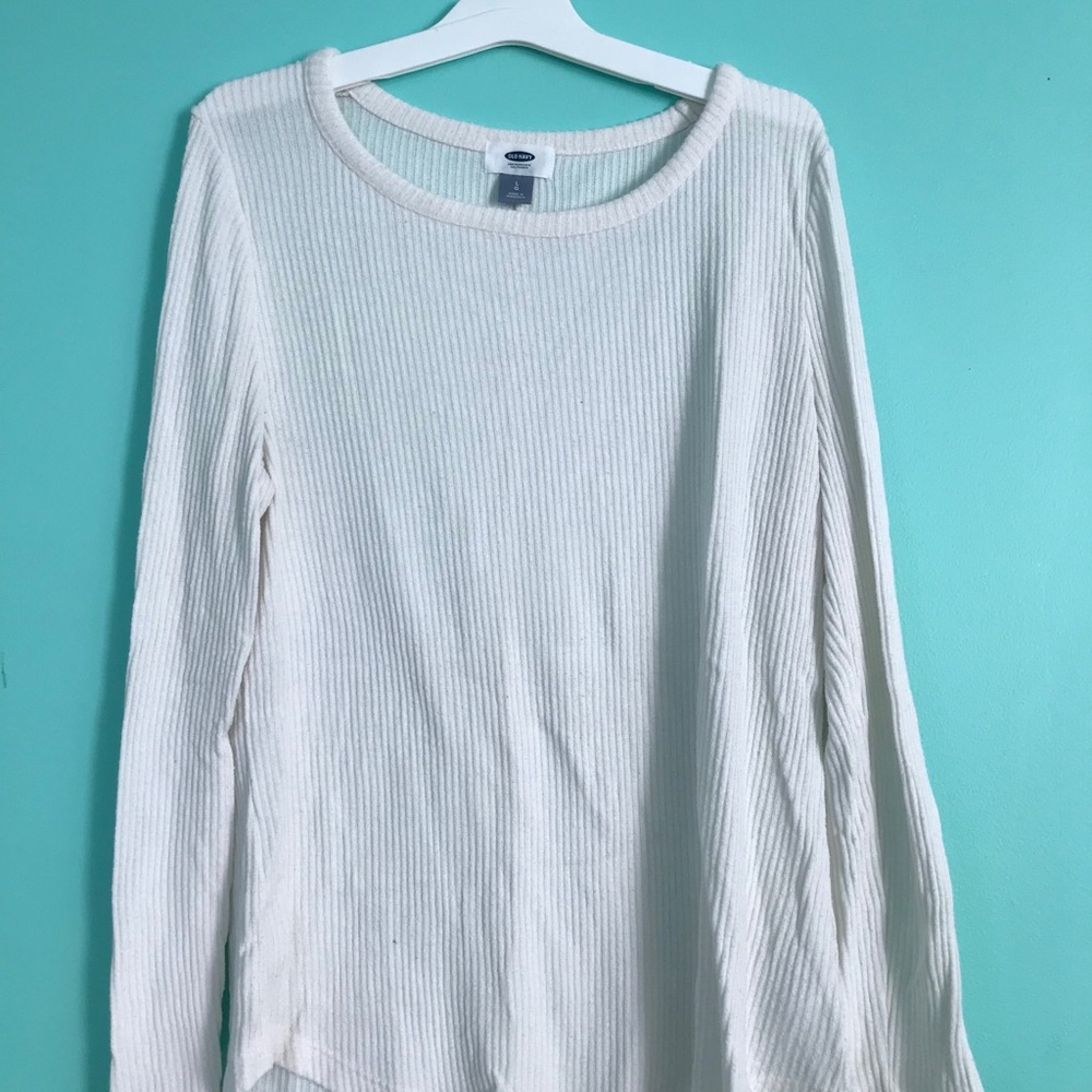 White Old Navy Sweater